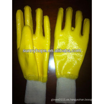 Guantes revestidos de nitrilo amarillo con muñeca de punto